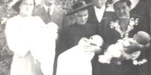 Doop 1940: Johannes en Gerty Groenewald en Stoffel en Maria Groenewald met die doop van hulle kinders